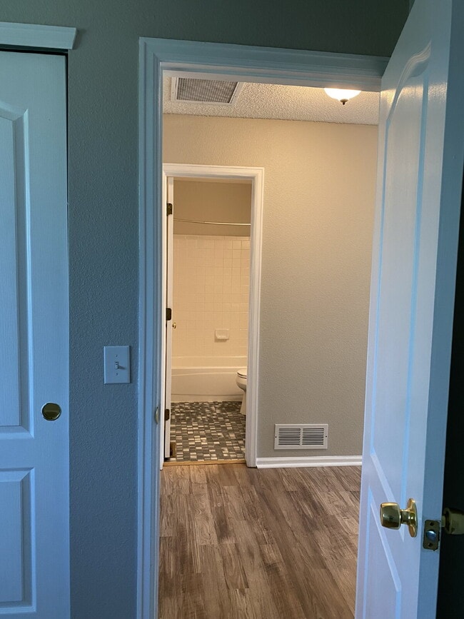 Building Photo - Highlands Ranch Home Available Now!