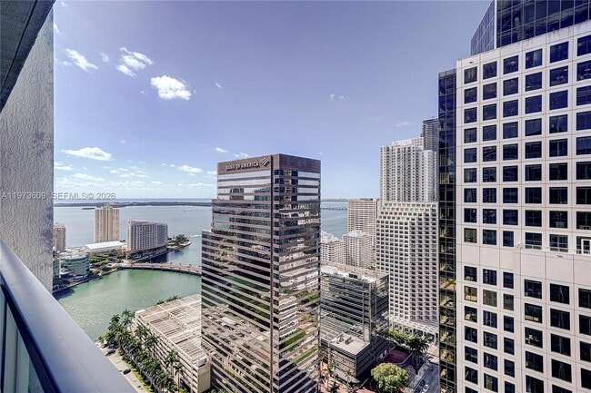 Building Photo - 500 Brickell Ave