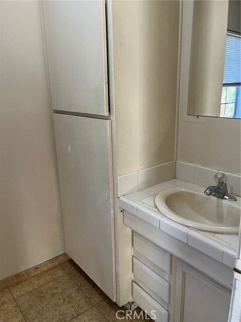 Building Photo - 34655 Borchard Rd