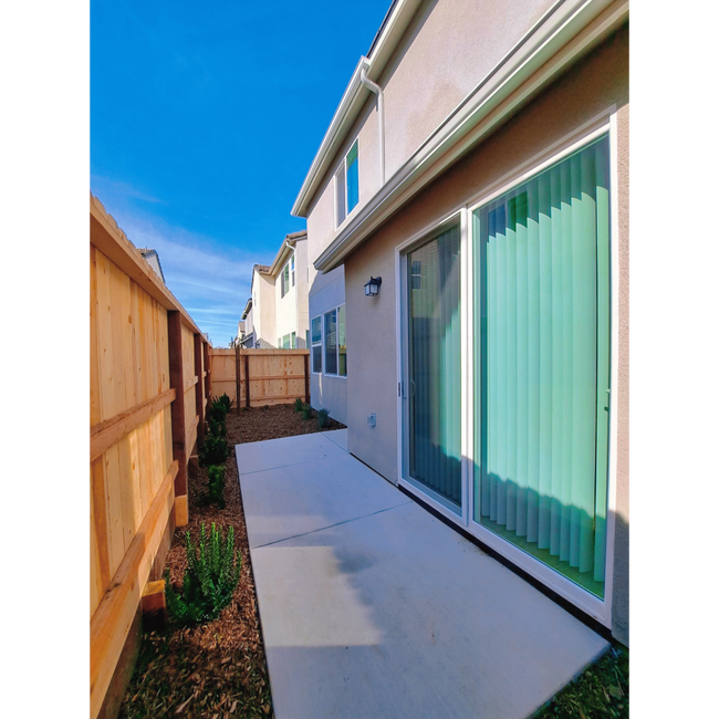 Building Photo - Modern 3-Bedroom Home in the Exclusive Elev8ions Neighborhood of Clovis!
