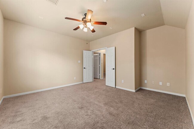 Building Photo - 18 Umbria Ln