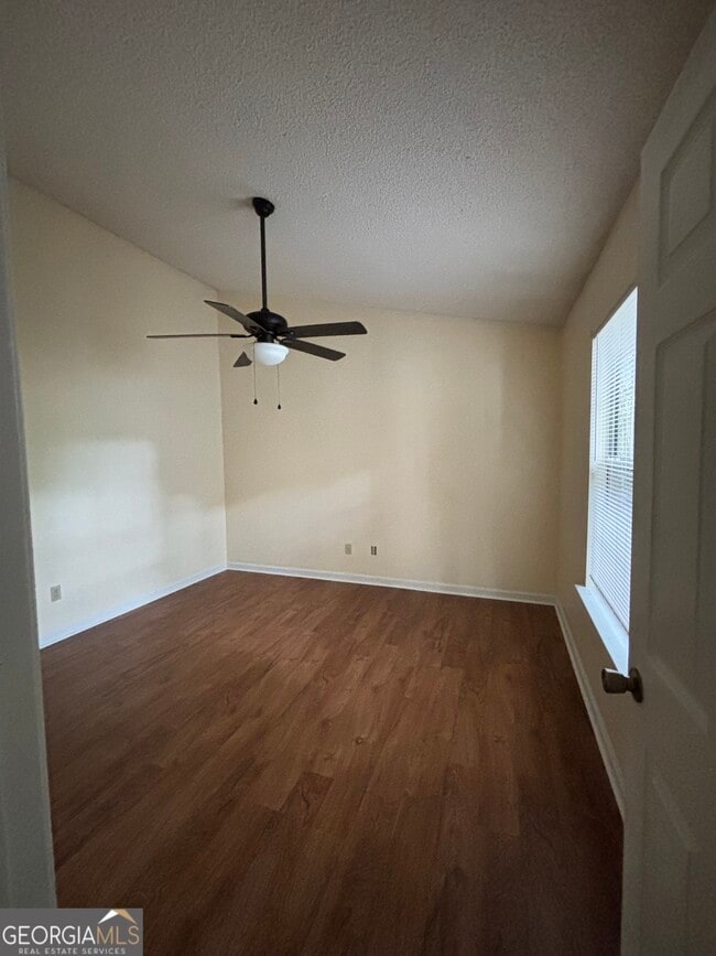 Building Photo - 183 Talbot Ct