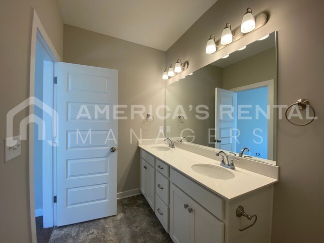 Building Photo - Home for Rent in Lincoln, AL.....Available...