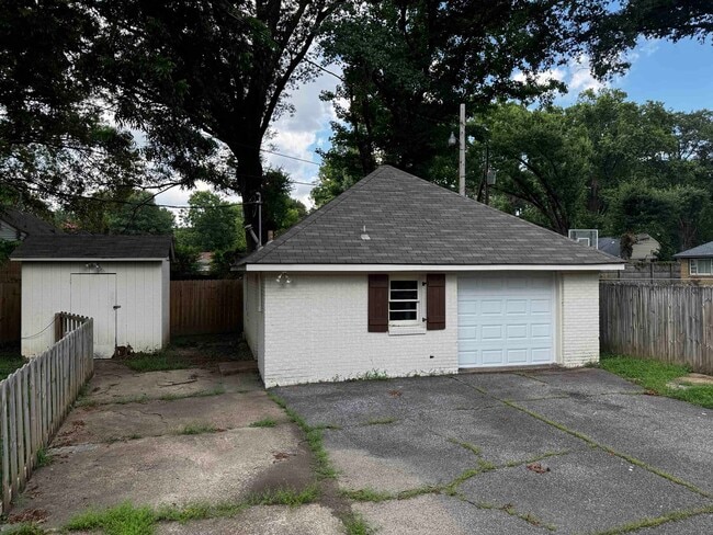 Building Photo - 4872 Carnes Ave