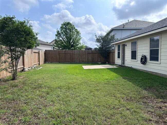 Building Photo - 3927 Brook Garden Ln