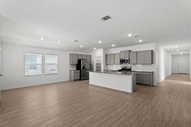 Building Photo - 300 Jeffers