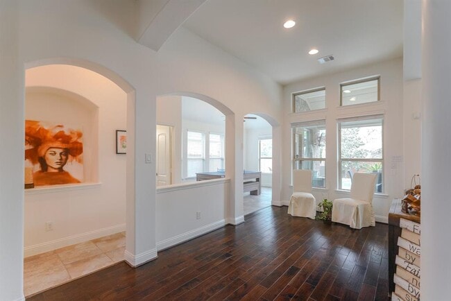Building Photo - 26 Lufberry Pl