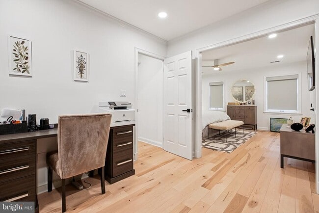 Building Photo - 4353 Westover Pl NW