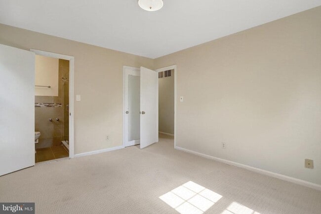 Building Photo - 7623 Arlen St