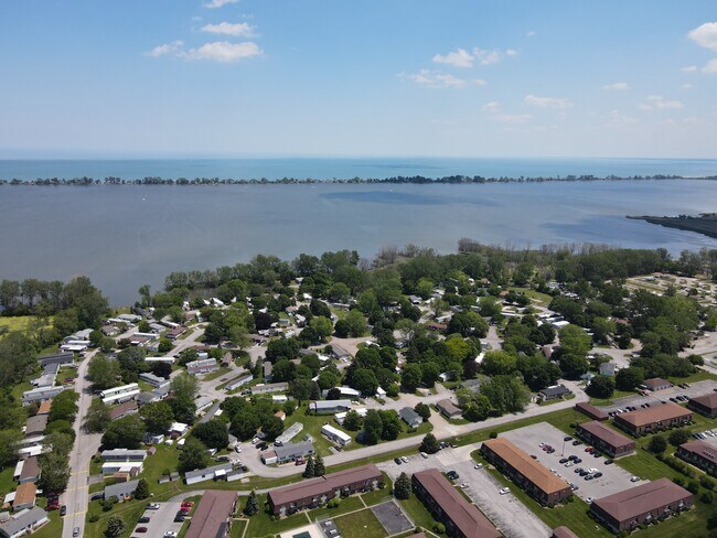 Building Photo - Bayshore Estates Manufactured Home