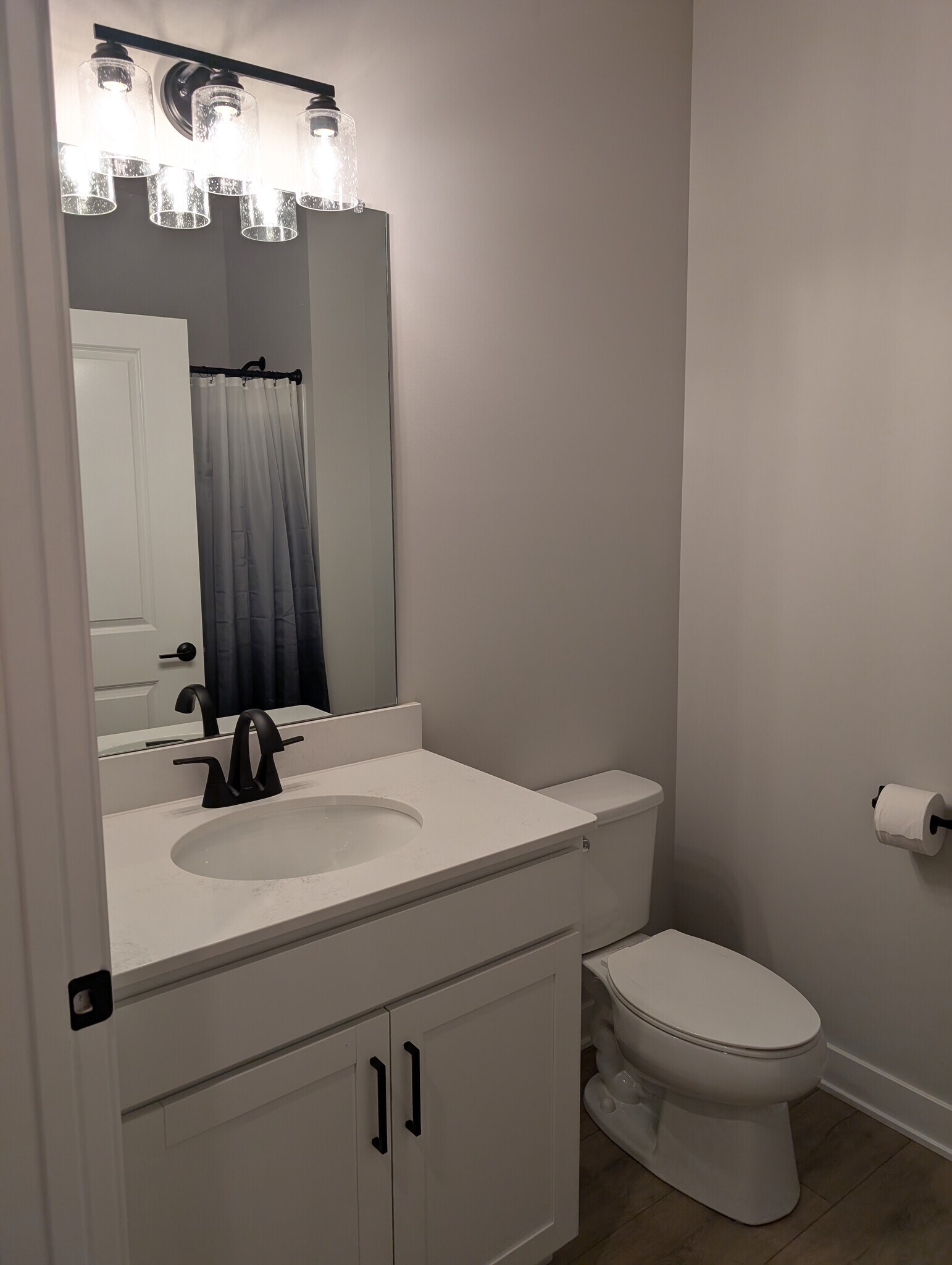 Hallway Bathroom - 12855 S 45th Ter