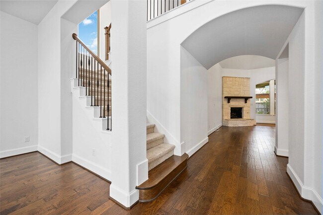 Building Photo - 4110 Clover Ridge Ln