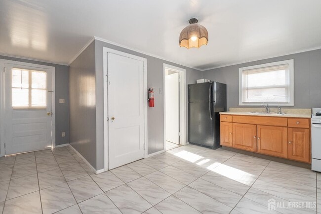 Building Photo - 217 MacArthur Ave