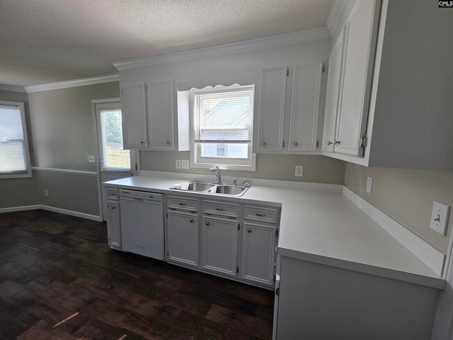 Building Photo - 129 Wildflower Ln