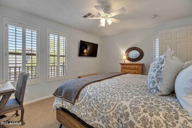 Building Photo - 20802 N Grayhawk Dr