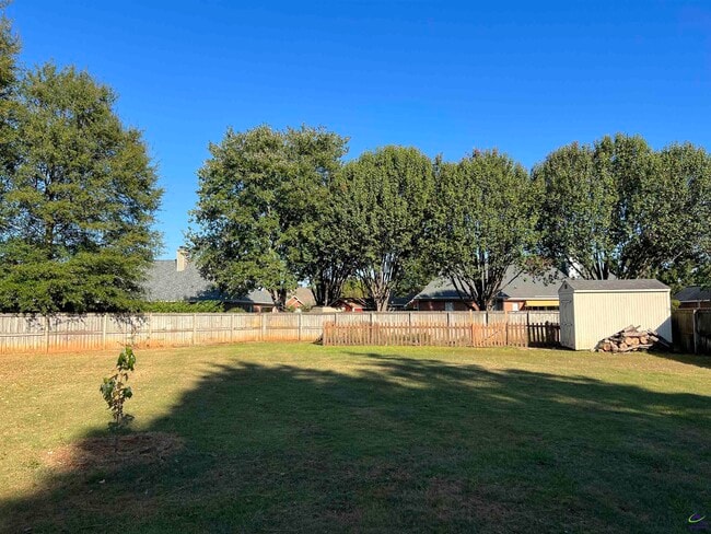 Building Photo - 108 Wilkes Ct