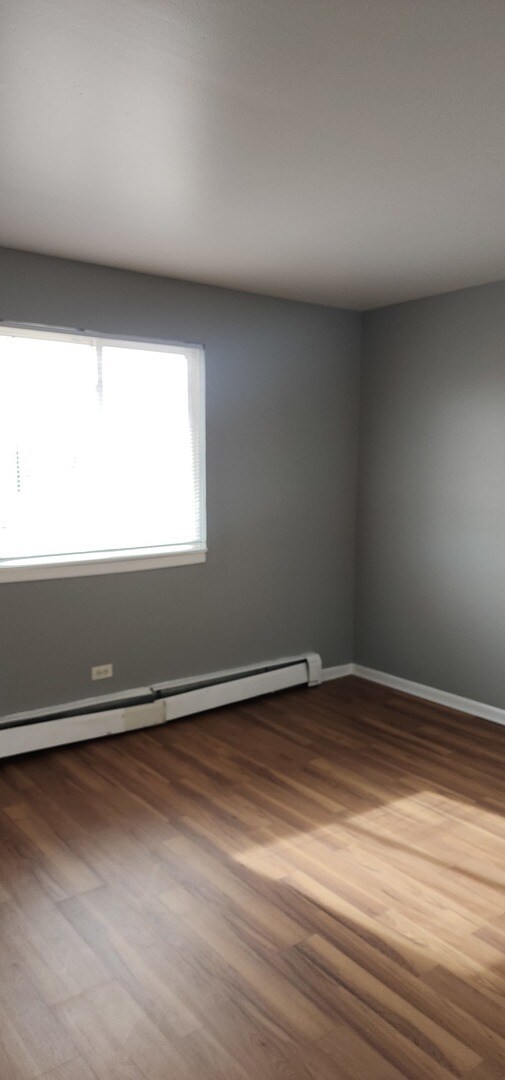 Building Photo - 4561 Heartland Dr