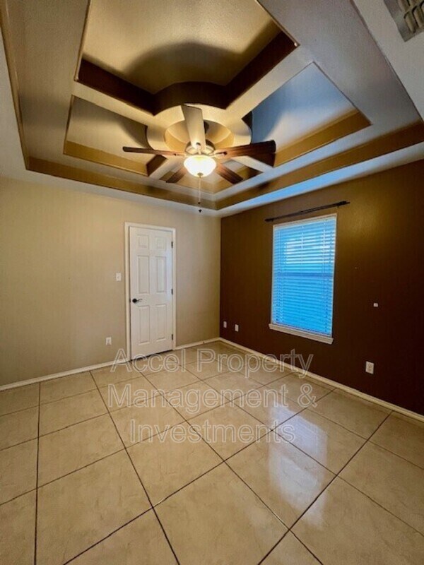 Building Photo - 312 Kika De La Garza St