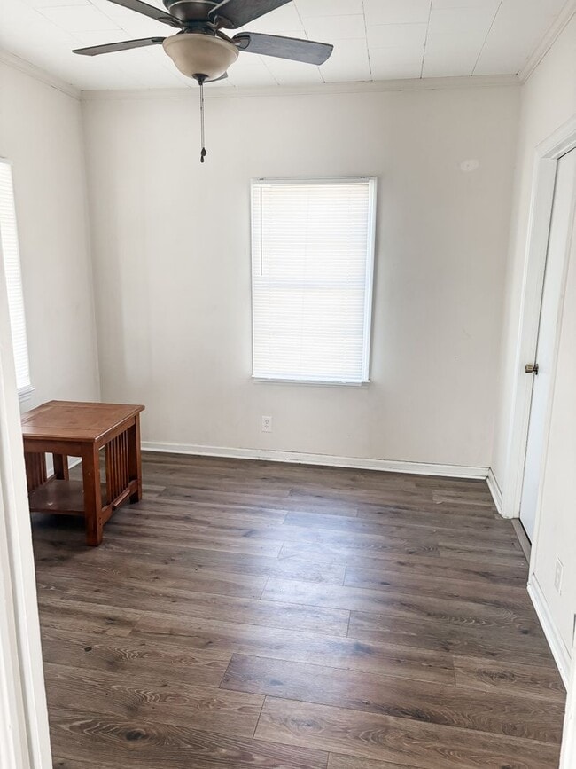 Building Photo - Affordable 2 BR 1 bath home