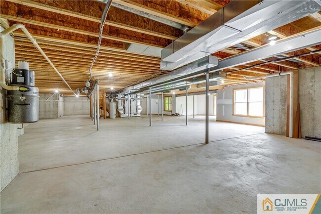 Building Photo - 35 Old Mill Rd