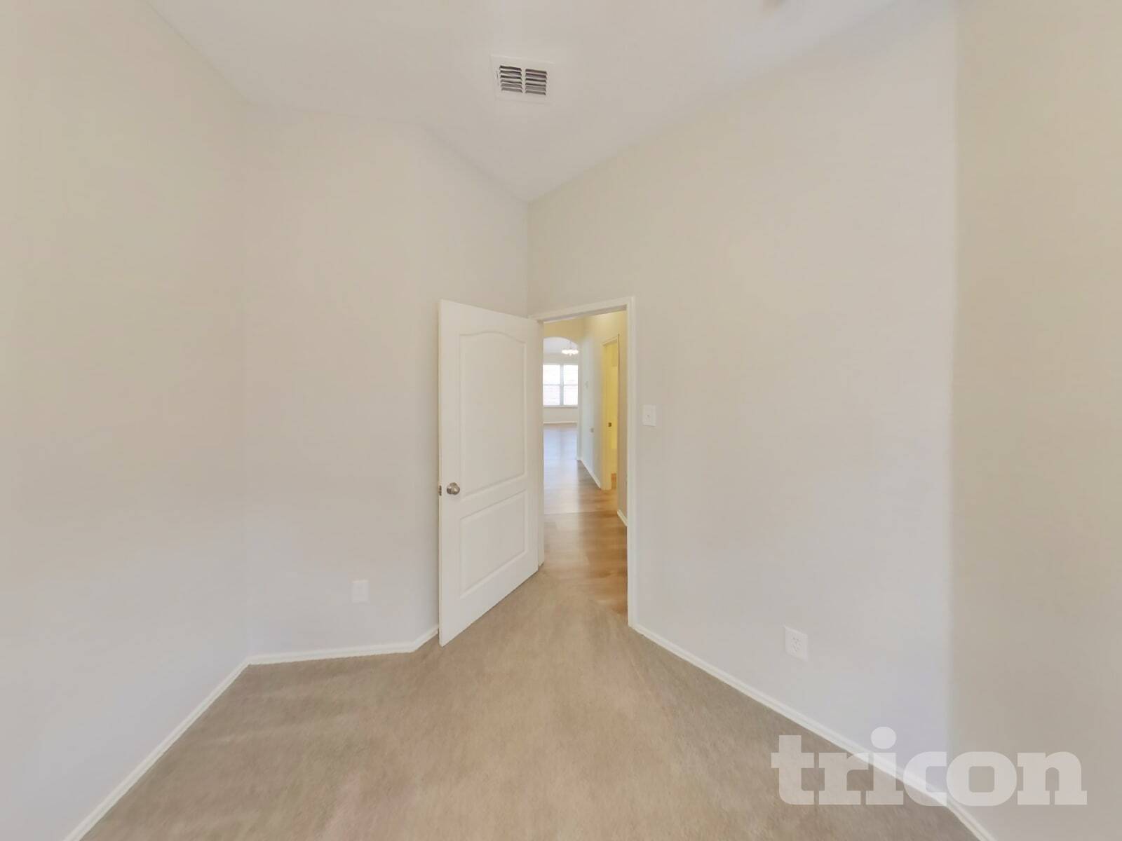 Building Photo - 304 Sardius Blvd