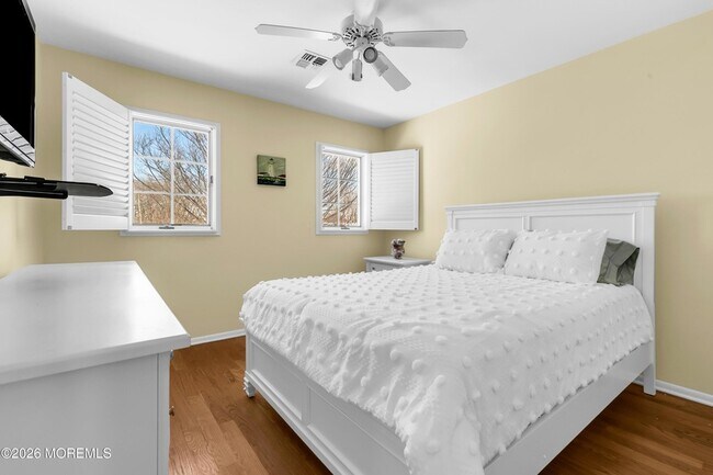 Building Photo - 79 Riverdale Ave