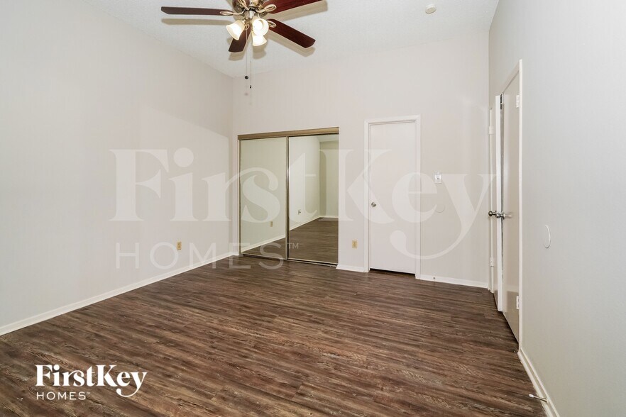 Building Photo - 21134 Western Valley Dr