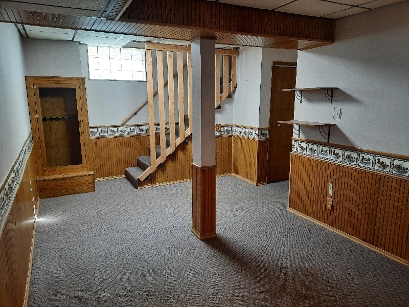 Building Photo - 208 4th Ave NW