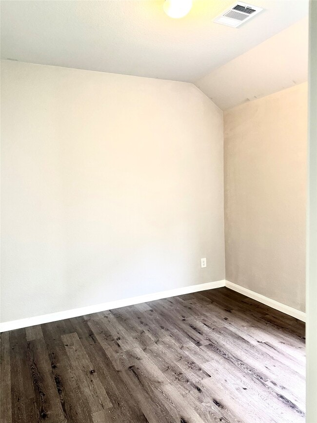 Building Photo - 3302 Alberelli Dr