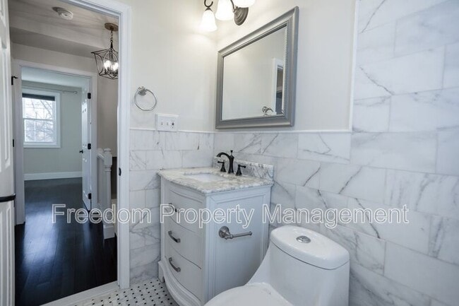 Building Photo - 102 Lynhaven Dr