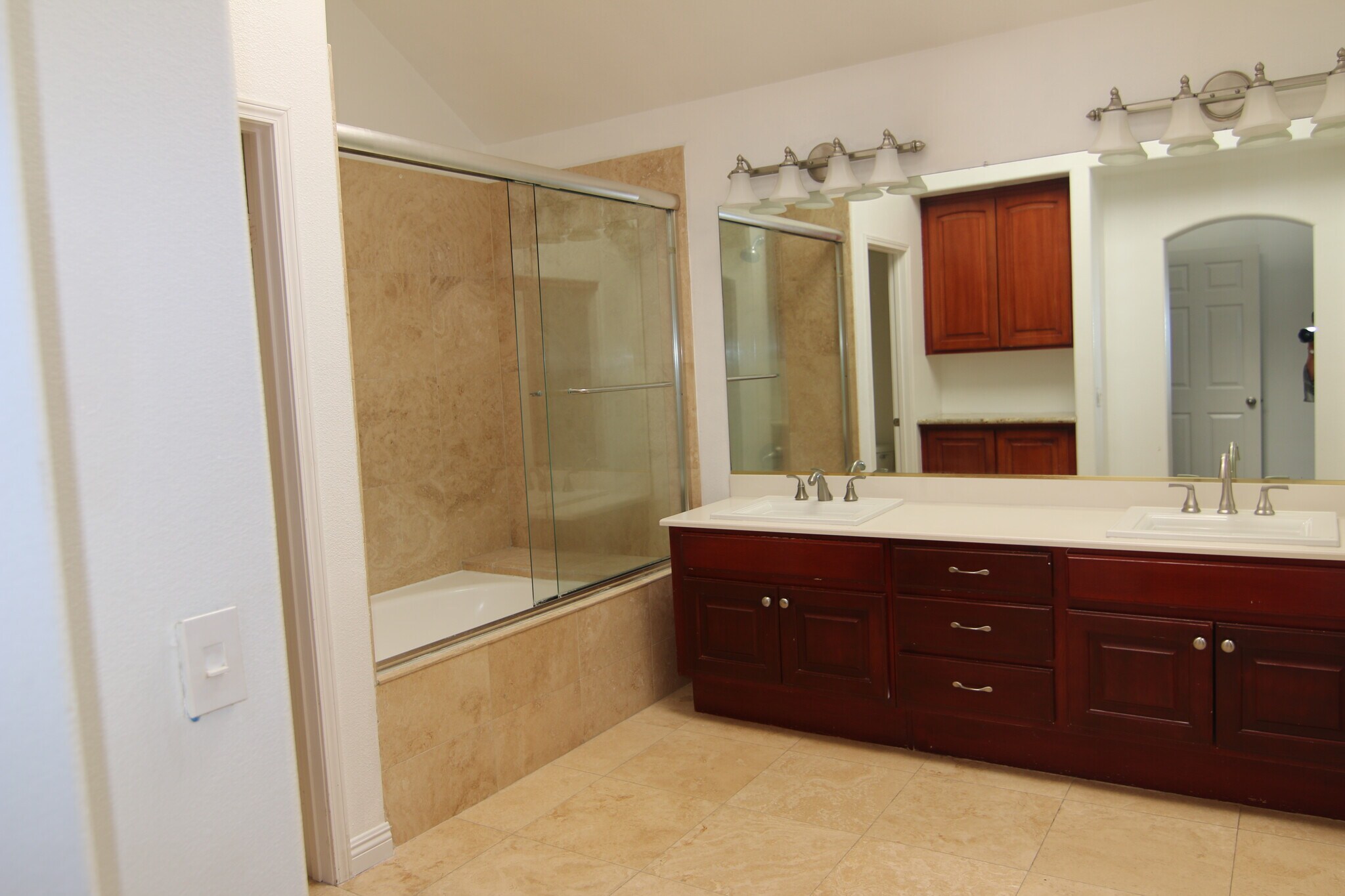 Building Photo - 2730 Point Del Mar