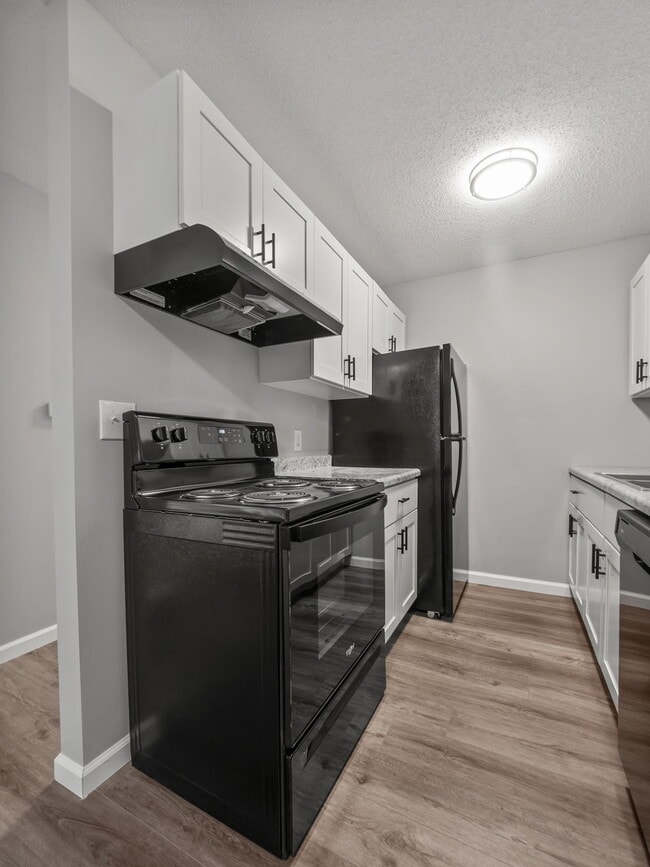 Building Photo - Parkside Apartments