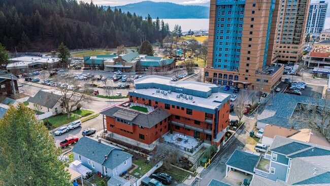 Building Photo - 727 E Front Ave