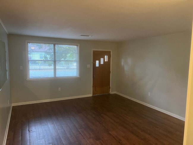 Building Photo - 1267-1267 Harton St