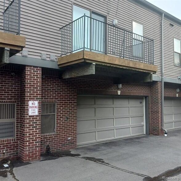 Building Photo - 64 W Bethune Ave