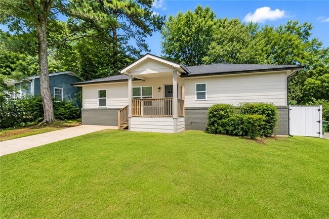 Building Photo - 1639 Bridgeport Dr NW