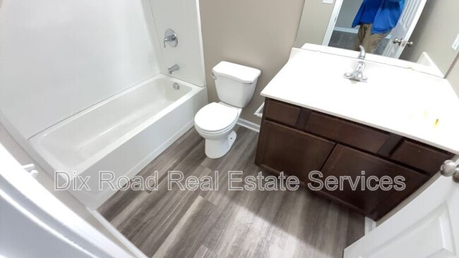 Building Photo - 2167 Pine Valley Dr