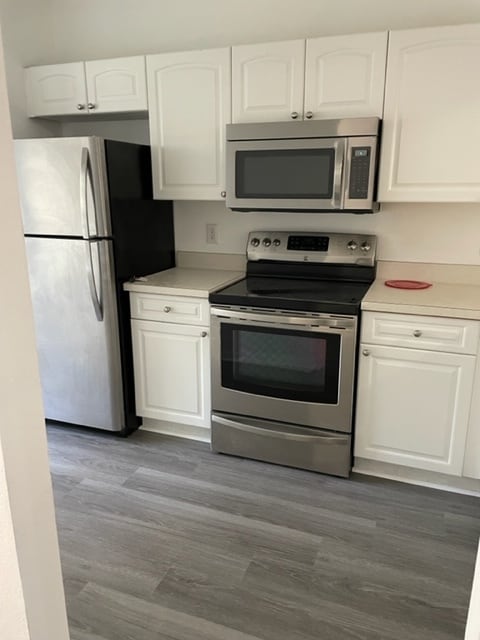 Building Photo - 4247 Plantation Cove Dr