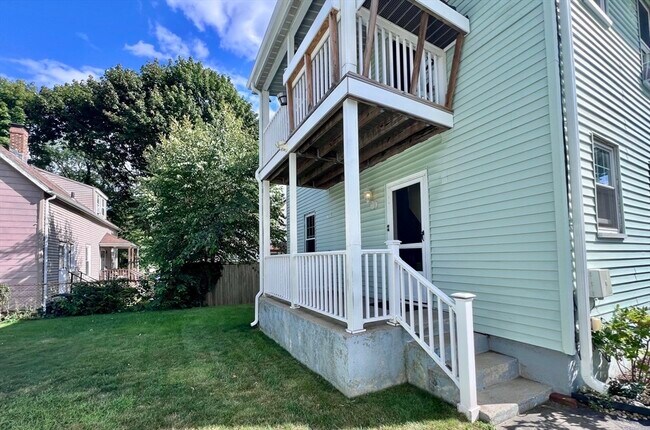 Building Photo - 292 Beech St