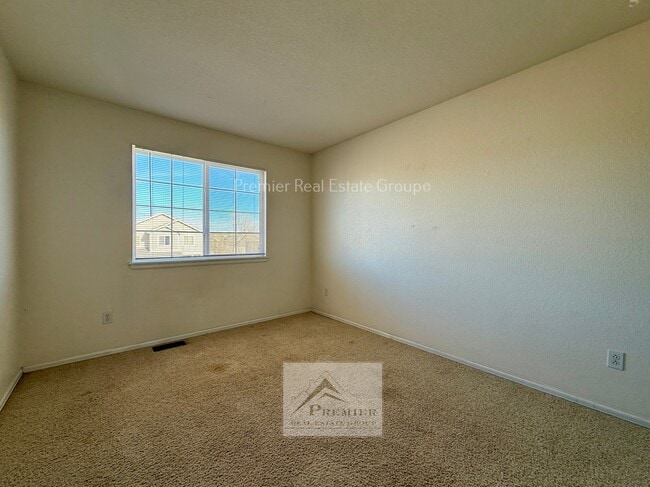 Building Photo - 7395 Creekfront Dr