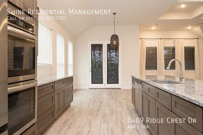 Building Photo - 8409 Ridge Crest Dr