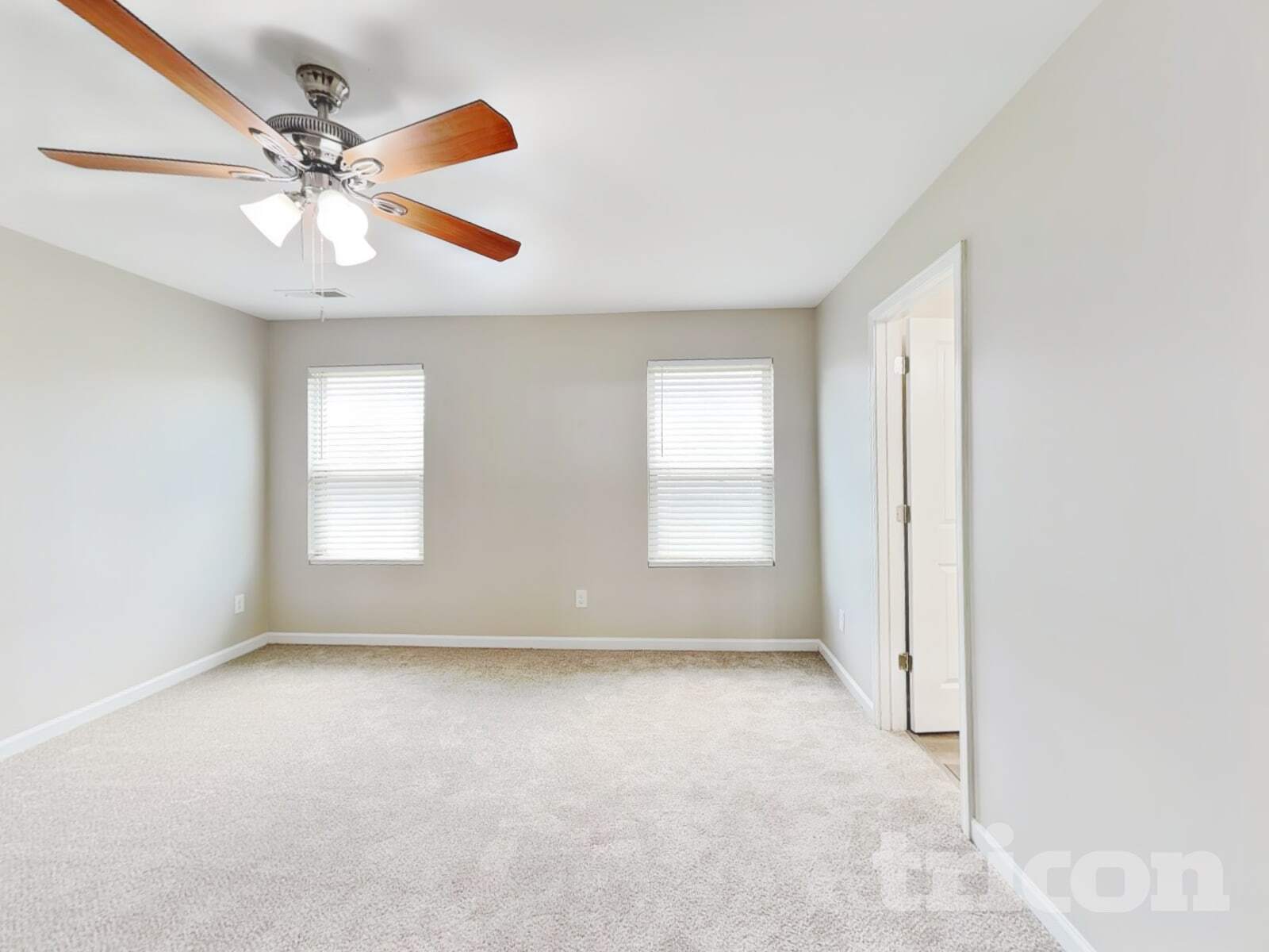 Building Photo - 646 Nonsuch Way