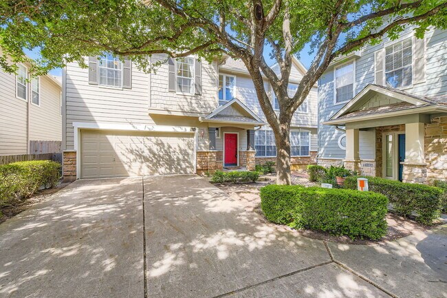 Building Photo - "Charming 3-Bed Townhouse Retreat with 151...