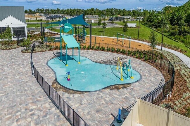 Building Photo - 6820 Cranes Roost Rd