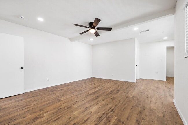 Building Photo - 51480 Avenida Obregon