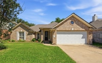 Building Photo - 905 Hunter's Creek Dr
