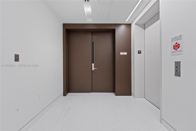 Building Photo - 300 Biscayne Blvd Way