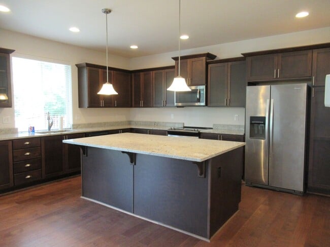 Building Photo - One level 2 bedroom, 2 bathroom home in North Bend