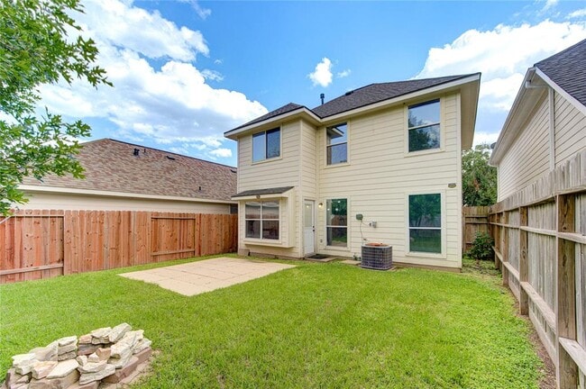 Building Photo - 19334 Strathmore Pl Ln