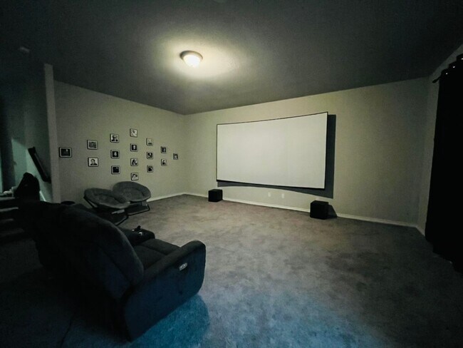 Building Photo - 321 Valentino Wy